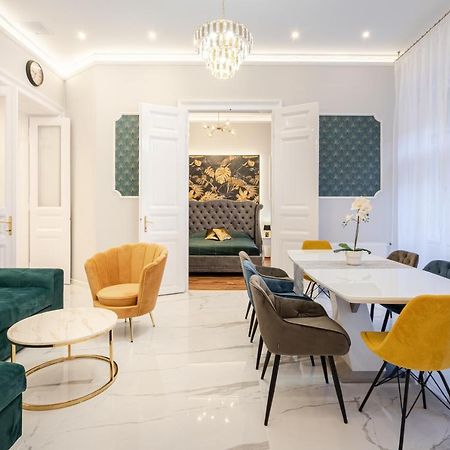 Premium Art Deco Apartment At Broadway // 4Bdr & 3Br Budapesta Exterior foto