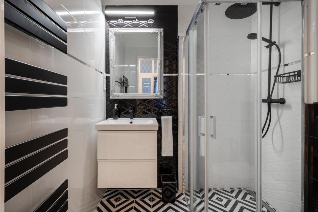 Premium Art Deco Apartment At Broadway // 4Bdr & 3Br Budapesta Exterior foto