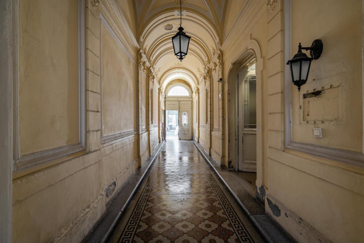 Premium Art Deco Apartment At Broadway // 4Bdr & 3Br Budapesta Exterior foto